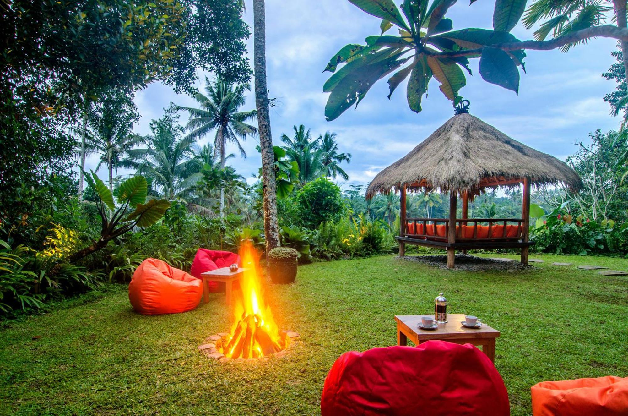 Dewi Tara Haven Acomodação com café da manhã Payangan Quarto foto
